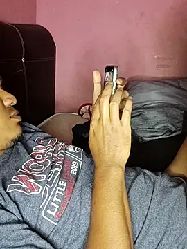 Snapshot of Zarul98 chatting on 09-25-25, 01:20 Zarul98 online show from 09-25-25, 01:20