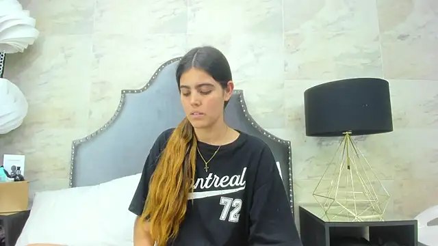 isabel 09 online show from 07-24-26, 07:34