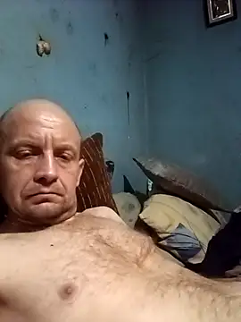 Snapshot of Jarektchurzewski chatting on 12-13-25, 07:53 Jarektchurzewski online show from 12-13-25, 07:53