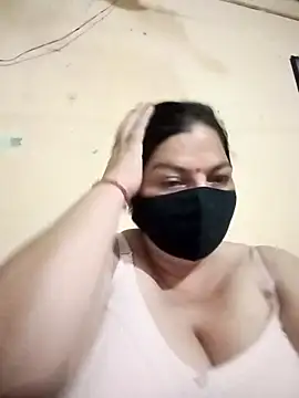 Snapshot of Love-890 chatting on 09-25-25, 08:01 Love-890 online show from 09-25-25, 08:01