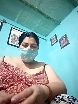 Snapshot of Love-890 chatting on 10-03-25, 08:44 Love-890 online show from 10-03-25, 08:44