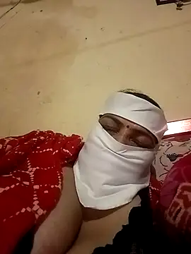 Snapshot of Love-890 chatting on 10-14-25, 03:46 Love-890 online show from 10-14-25, 03:46