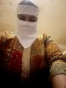 Snapshot of Love-890 chatting on 10-25-25, 11:51 Love-890 online show from 10-25-25, 11:51