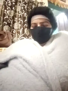 Snapshot of Love-890 chatting on 12-18-25, 03:18 Love-890 online show from 12-18-25, 03:18