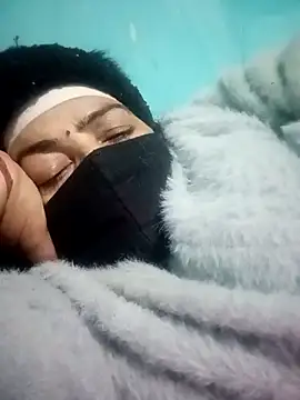 Snapshot of Love-890 chatting on 12-19-25, 03:24 Love-890 online show from 12-19-25, 03:24