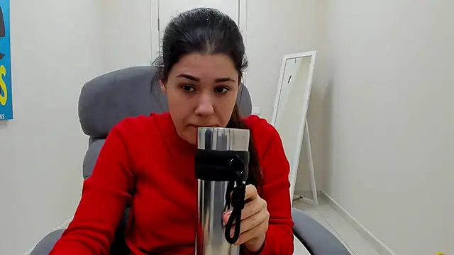 Joannia online show from 03-12-26, 08:53