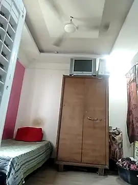 Snapshot of Love40777 chatting on 10-06-25, 05:05 Love40777 online show from 10-06-25, 05:05