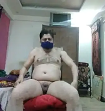 Snapshot of Love40777 chatting on 02-12-26, 01:00 Love40777 online show from 02-12-26, 01:00