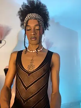 Mia royal online show from 05-30-26, 06:38