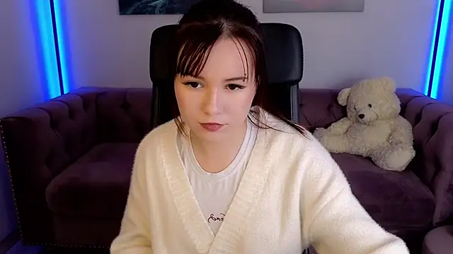 Snapshot of Aurora_Gilbert chatting on 09-18-25, 11:01 Aurora Gilbert online show from 09-18-25, 11:01