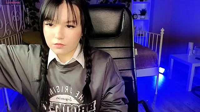 Snapshot of Aurora_Gilbert chatting on 10-20-25, 10:38 Aurora Gilbert online show from 10-20-25, 10:38