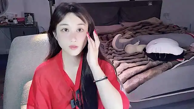 Snapshot of naiyaomeimei chatting on 09-27-25, 04:17 naiyaomeimei online show from 09-27-25, 04:17