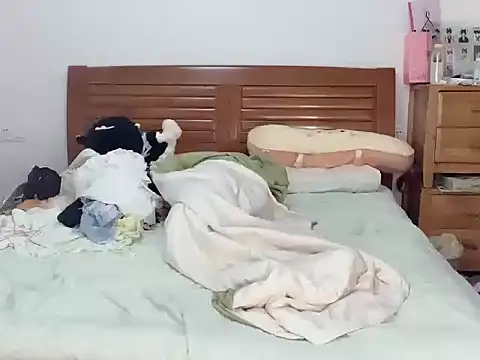 Snapshot of Akong11 chatting on 09-19-25, 09:22 Akong11 online show from 09-19-25, 09:22