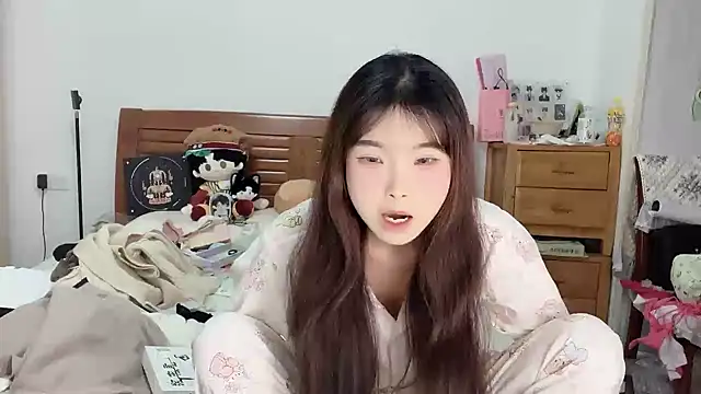 Snapshot of Akong11 chatting on 09-27-25, 05:51 Akong11 online show from 09-27-25, 05:51