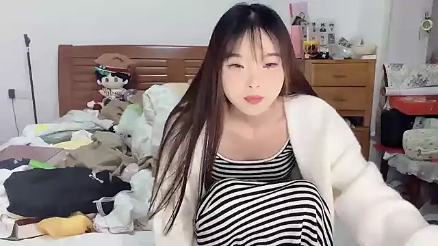 Snapshot of Akong11 chatting on 10-26-25, 12:44 Akong11 online show from 10-26-25, 12:44