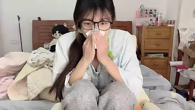 Snapshot of Akong11 chatting on 11-27-25, 04:47 Akong11 online show from 11-27-25, 04:47