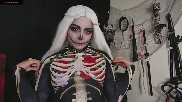 Snapshot of agathaaiko6 chatting on 10-21-25, 01:28 agathaaiko6 online show from 10-21-25, 01:28