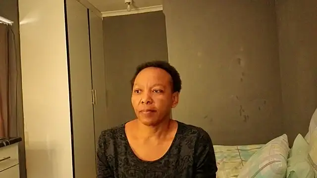 Lillyan N online show from 11-07-25, 09:42