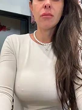 ainaht online show from 04-22-26, 09:44