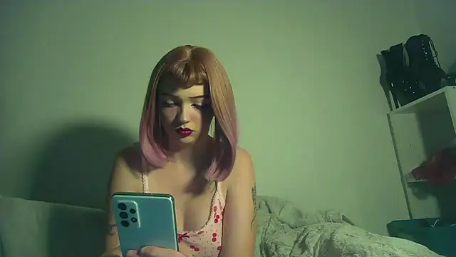 Snapshot of MaitresseMermaid chatting on 01-15-26, 07:17 MaitresseMermaid online show from 01-15-26, 07:17