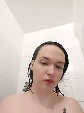 Snapshot of MaitresseMermaid chatting on 02-11-26, 03:17 MaitresseMermaid online show from 02-11-26, 03:17