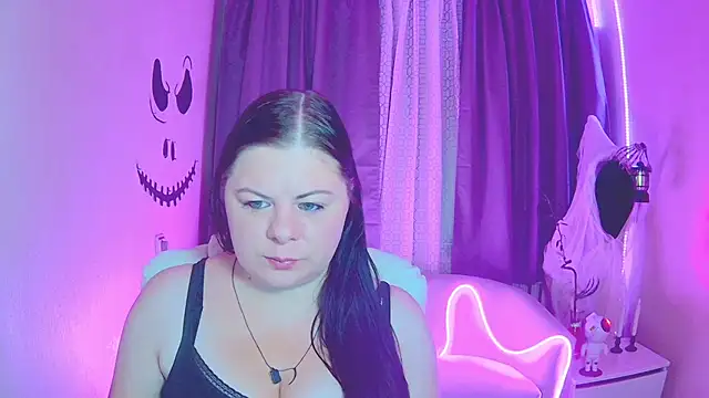 Snapshot of BritneyRaine chatting on 10-30-25, 07:21 BritneyRaine online show from 10-30-25, 07:21