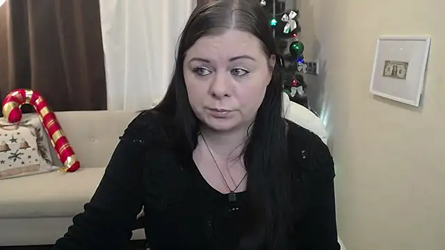 Snapshot of BritneyRaine chatting on 11-26-25, 01:01 BritneyRaine online show from 11-26-25, 01:01