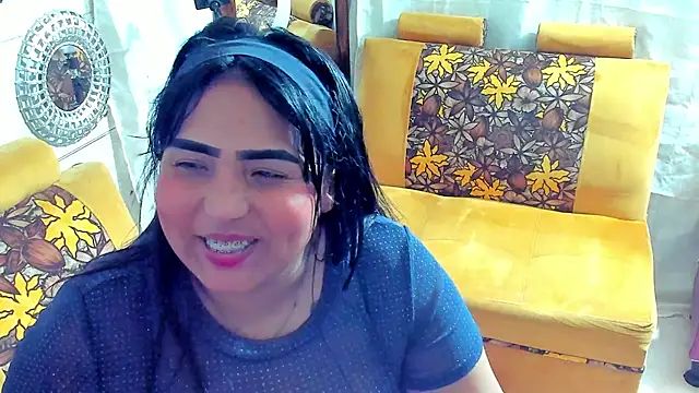 Girl luna  online show from 10-16-25, 07:37