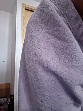 Snapshot of Lauraxxsteen chatting on 11-06-25, 09:21 Lauraxxsteen online show from 11-06-25, 09:21