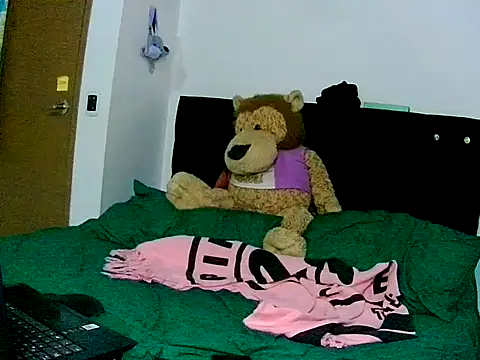 KarlaBartt online show from 09-19-25, 04:25