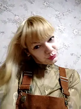 Snapshot of AliceSwan1122 chatting on 09-27-25, 12:48 AliceSwan1122 online show from 09-27-25, 12:48