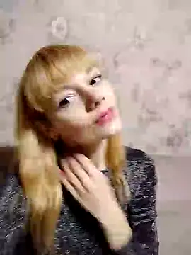 Snapshot of AliceSwan1122 chatting on 09-29-25, 05:40 AliceSwan1122 online show from 09-29-25, 05:40