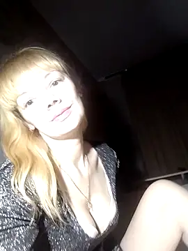 Snapshot of AliceSwan1122 chatting on 10-13-25, 08:53 AliceSwan1122 online show from 10-13-25, 08:53