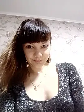 Snapshot of AliceSwan1122 chatting on 11-06-25, 10:32 AliceSwan1122 online show from 11-06-25, 10:32