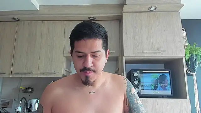 Arnolwilliams online show from 10-26-25, 08:59