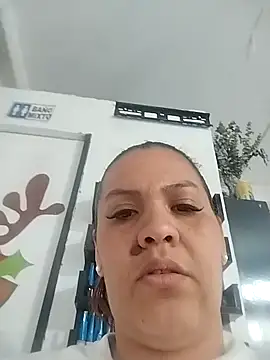 LaraStons online show from 09-26-25, 09:19