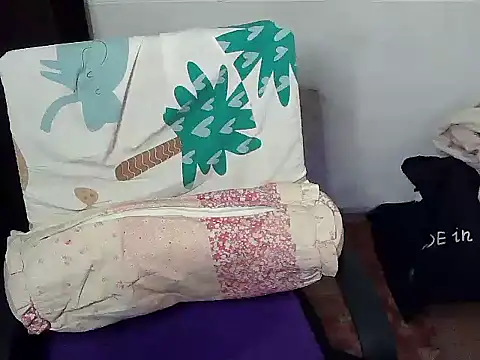 Snapshot of SexyCathy03 chatting on 10-08-25, 10:07 SexyCathy03 online show from 10-08-25, 10:07