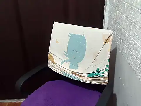 Snapshot of SexyCathy03 chatting on 10-24-25, 09:17 SexyCathy03 online show from 10-24-25, 09:17