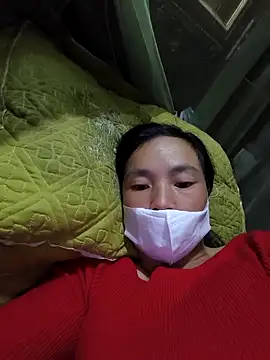 Snapshot of lily-00 chatting on 09-26-25, 01:09 lily-00 online show from 09-26-25, 01:09