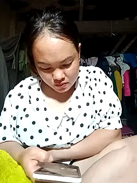 emilyzz online show from 04-23-26, 05:52