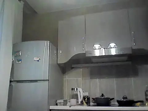 Snapshot of Mirarah chatting on 11-04-25, 07:07 Mirarah online show from 11-04-25, 07:07