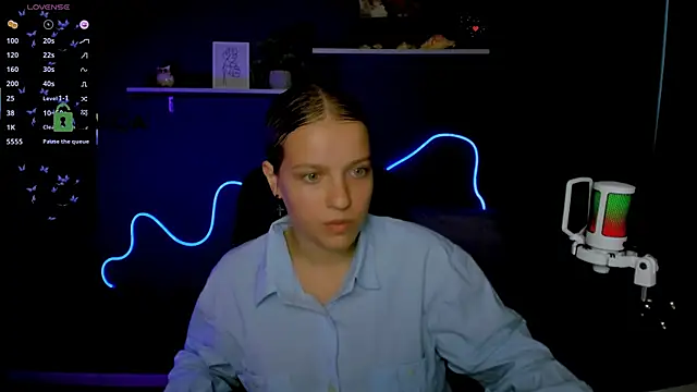 kaela spell  online show from 10-10-25, 01:21