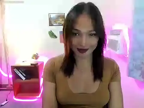 Snapshot of sollen-goddes chatting on 12-16-25, 11:37 sollen-goddes online show from 12-16-25, 11:37