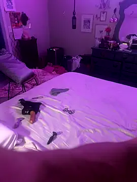 Snapshot of Texxaspearl chatting on 09-24-25, 10:29 Texxaspearl online show from 09-24-25, 10:29