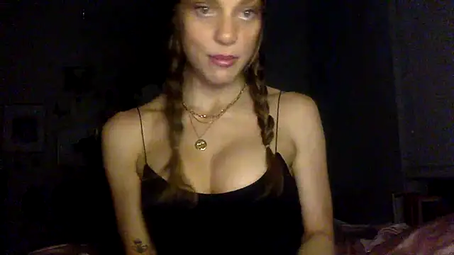 Snapshot of Texxaspearl chatting on 11-02-25, 11:34 Texxaspearl online show from 11-02-25, 11:34