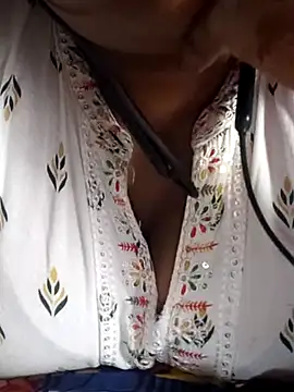 Snapshot of lickcandy chatting on 11-02-25, 07:33 lickcandy online show from 11-02-25, 07:33