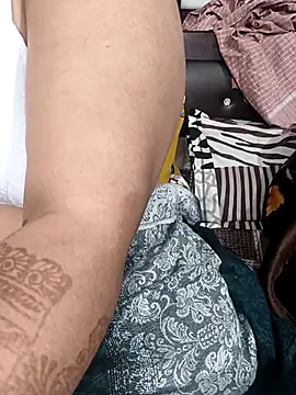 Snapshot of lickcandy chatting on 11-17-25, 06:57 lickcandy online show from 11-17-25, 06:57