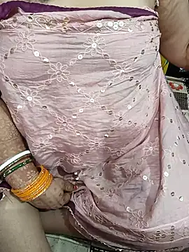 Snapshot of lickcandy chatting on 11-18-25, 06:56 lickcandy online show from 11-18-25, 06:56