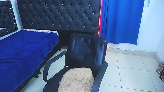 Cordelia Perlman online show from 04-08-26, 01:11