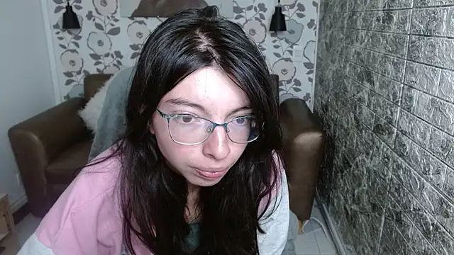 alllyson  online show from 09-29-25, 07:51